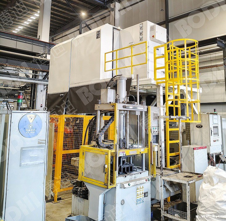 压铸机脱模油雾